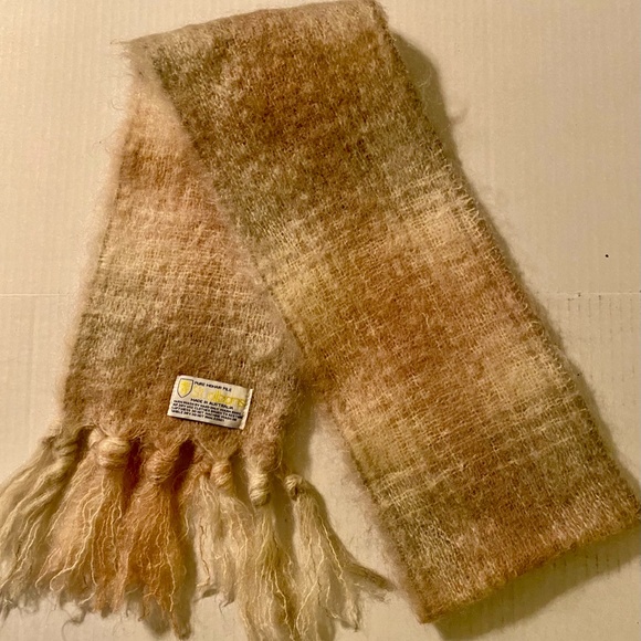 Vintage Mohair Wool Scarf - St Albans Australia - Picture 4 of 6